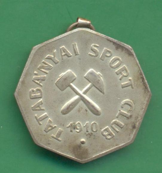  Tatabányai Sport Club emlékérem 
   